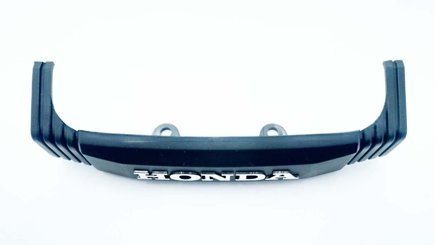 Titan Uyumlu Amblem Ön