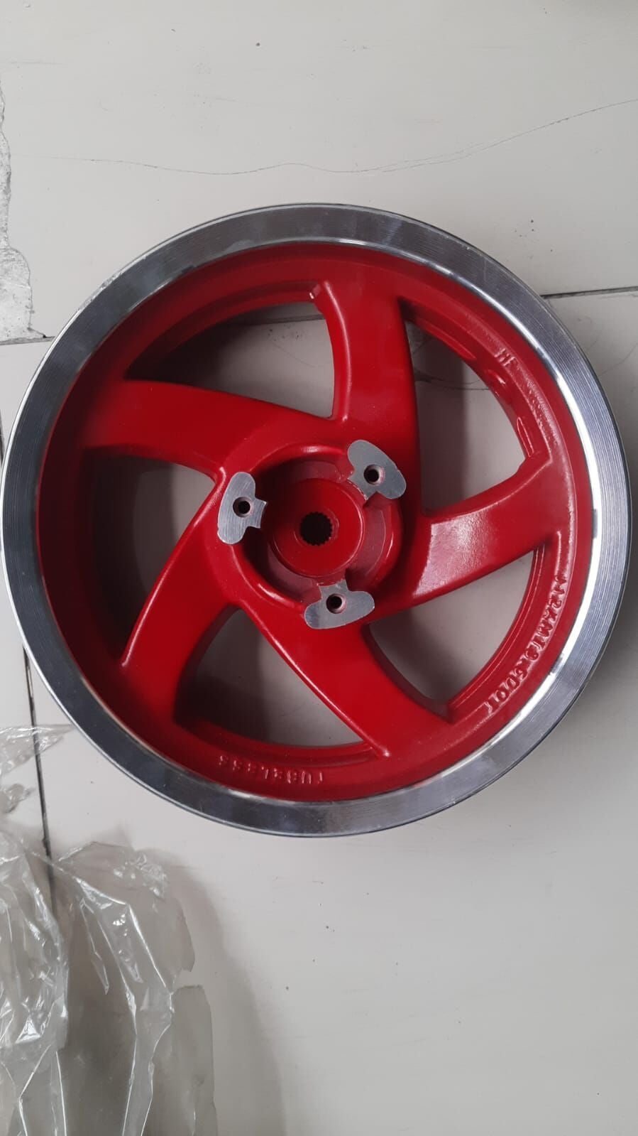 Mondial 125-150Rr Arka Jant Kırmızı Orj DEFOLU